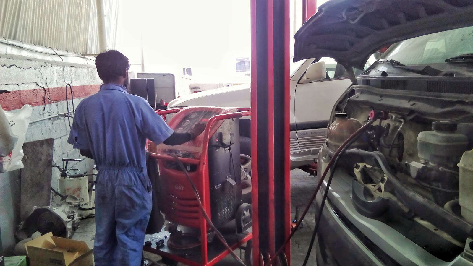 Advanced Auto Repairing Workshop photo
