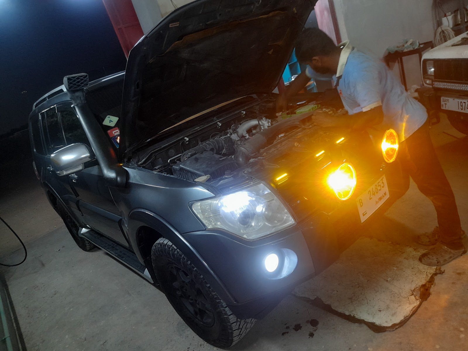 Ajman alridaa garage photo