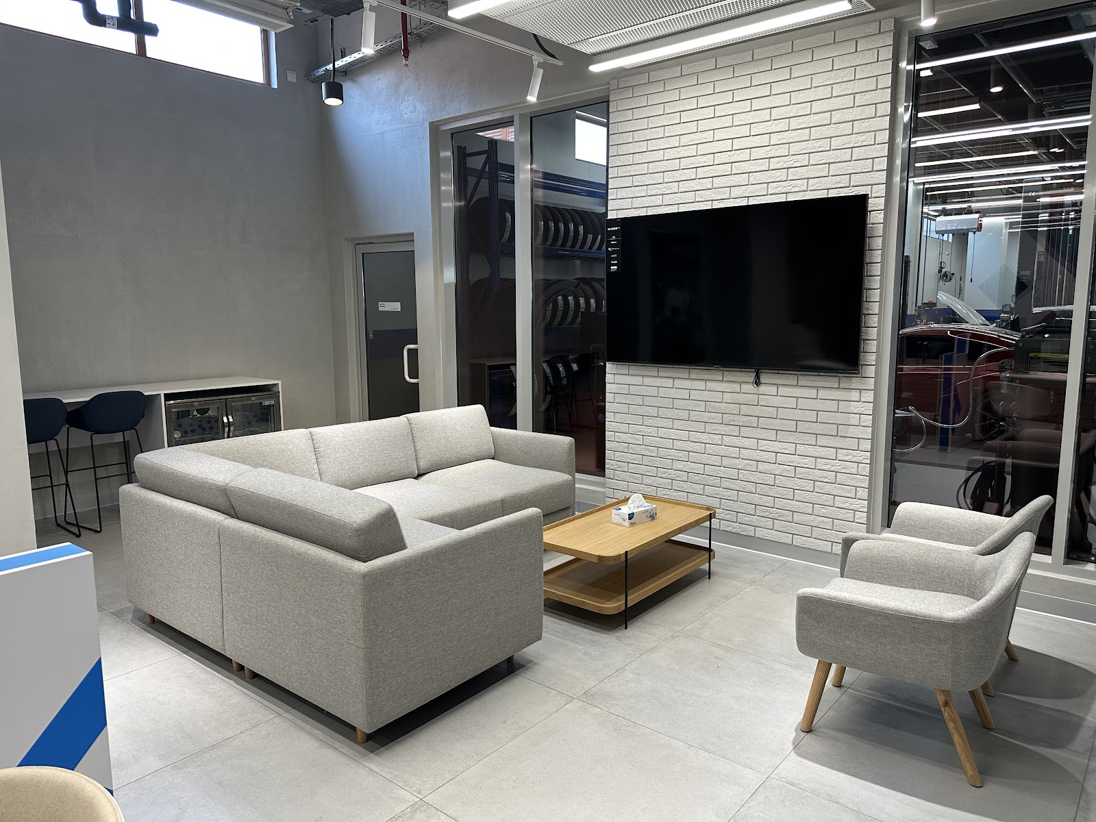 Al-Futtaim Auto Centers – City Center Al Zahia photo