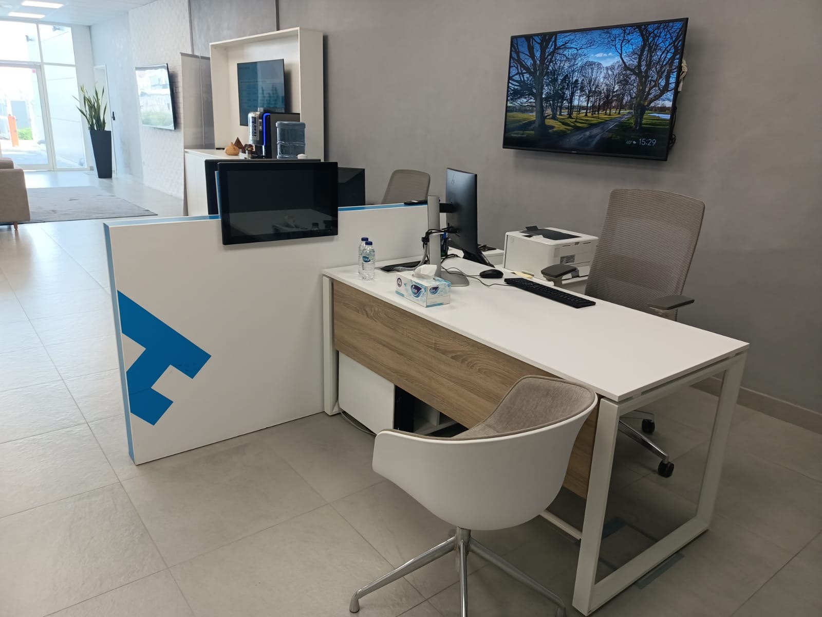 Al-Futtaim Auto Centers - Dubai Investment Park (DIP) photo