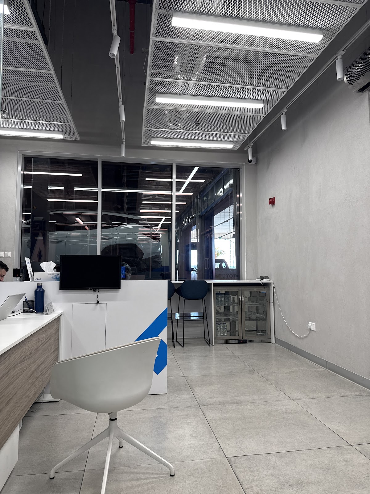 Al-Futtaim Auto Centers – Mirdiff City Center photo