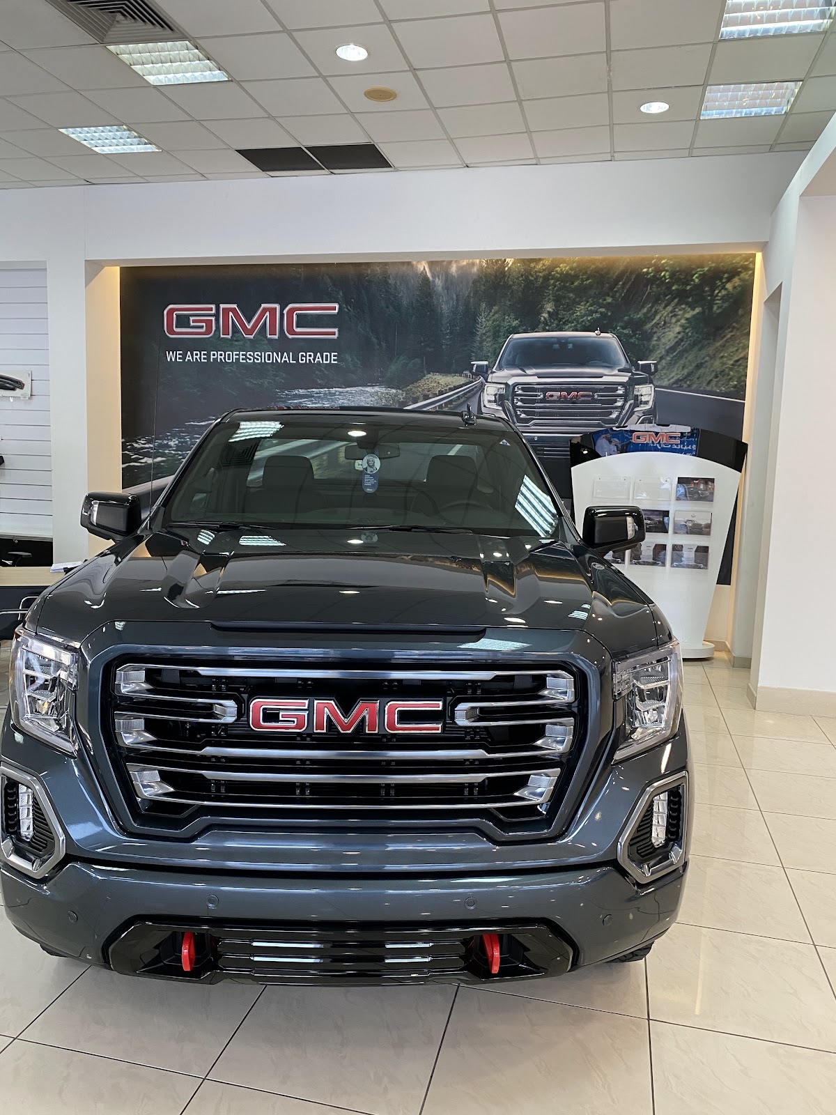 Al Ghandi Auto - Fujairah - معرض الكندي للسيارات الفجيره photo