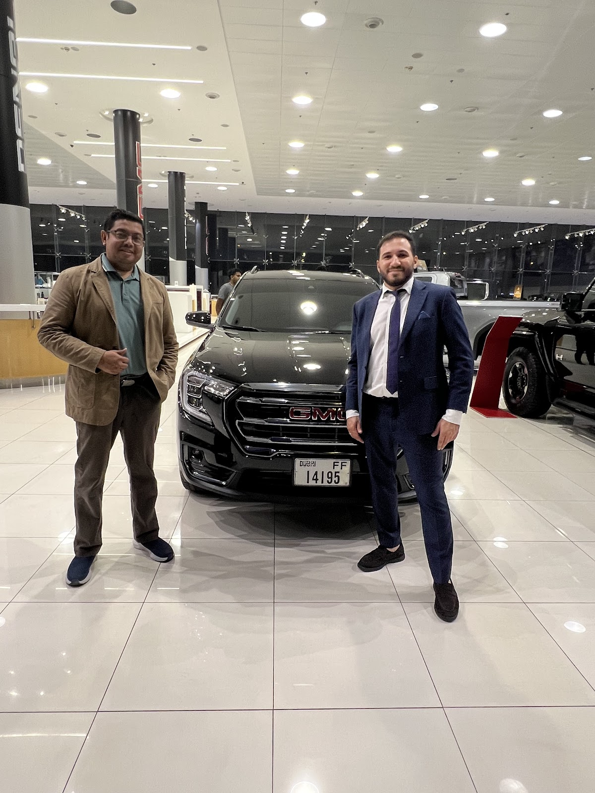 Al Ghandi Auto Showroom Deira - معرض الكندي للسيارات ديرة photo
