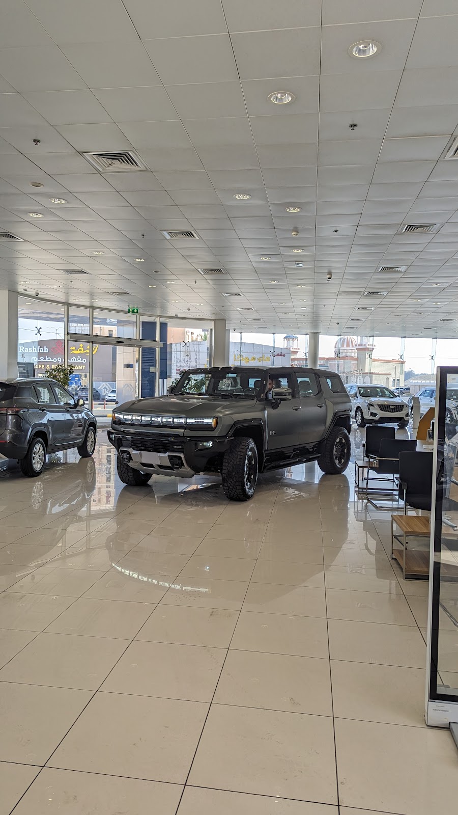 Al Ghandi Auto Showroom Ras Al Khaimah - معرض الكندي للسيارات رأس الخيمة photo