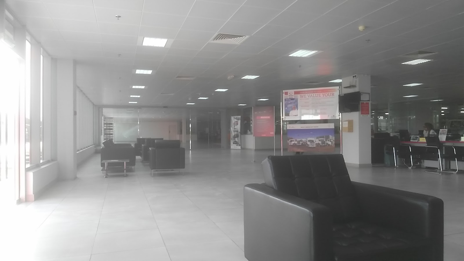 Al Habtoor Motors Workshop - DIC photo