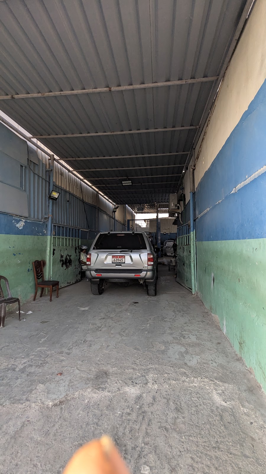 Al Shahra auto repair workshop photo