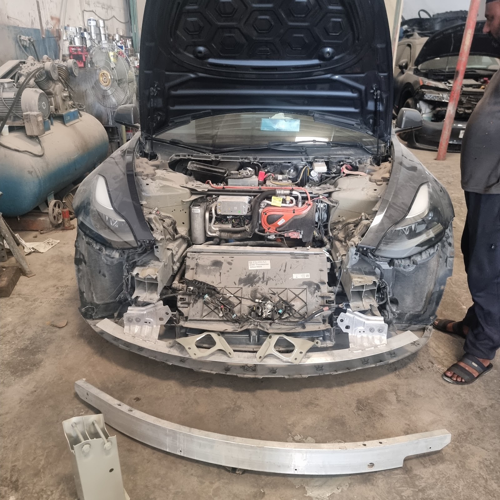 Al Zahir Car Repairing Garage photo