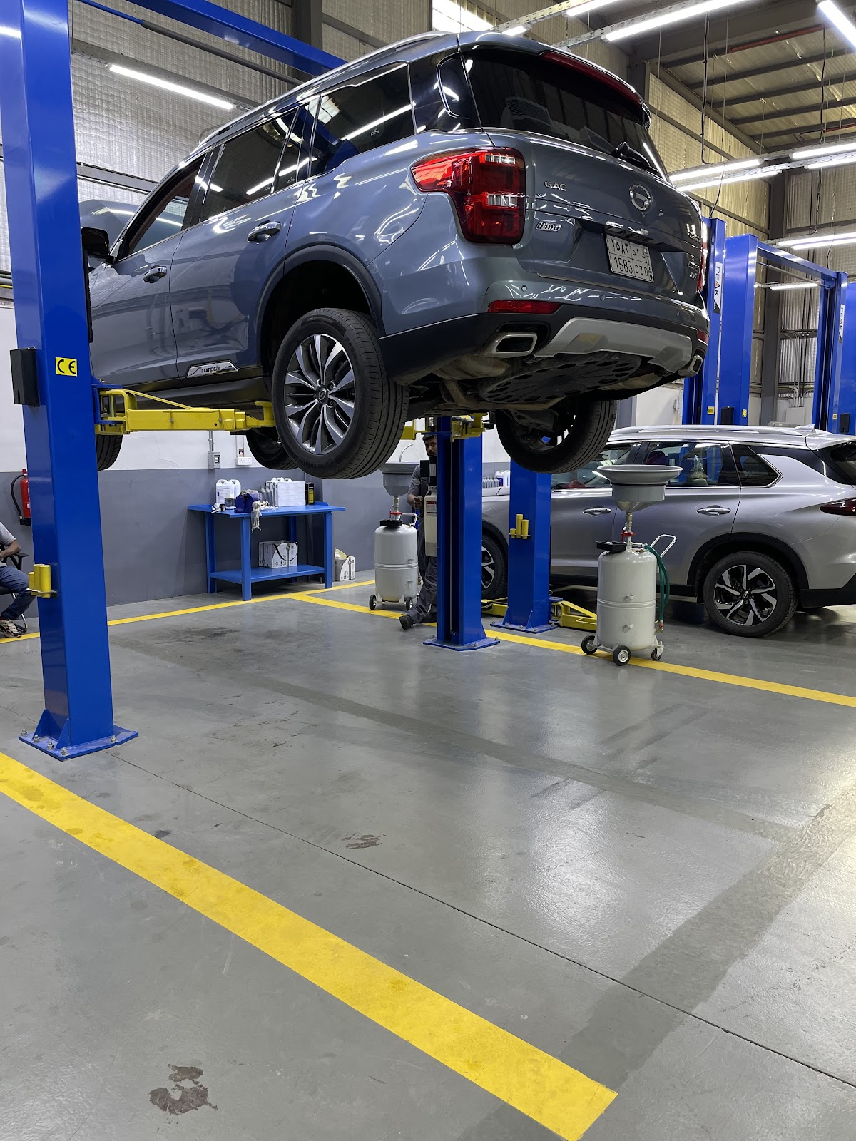 الجميح للسيارات جي أيه سي - مركز الصيانة السريعة | Aljomaih Automotive - GAC Motor Quick Service Center photo