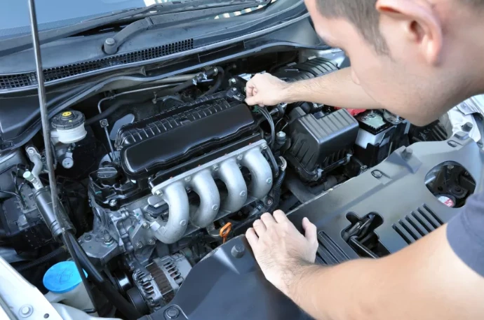 Auto Car repair & battery service 24/7 photo