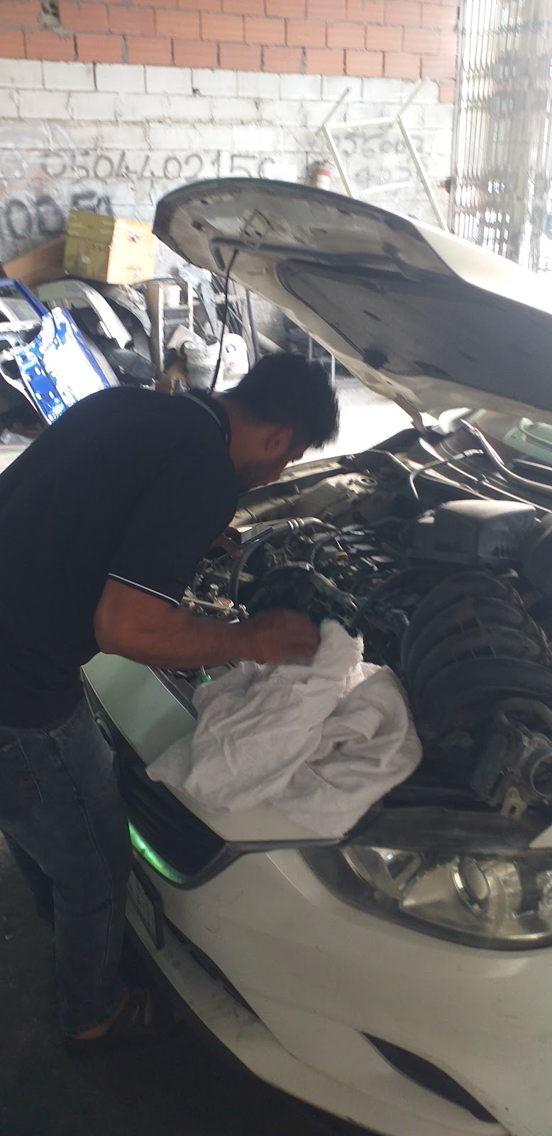 Auto repair shop( Mr.Numan) photo
