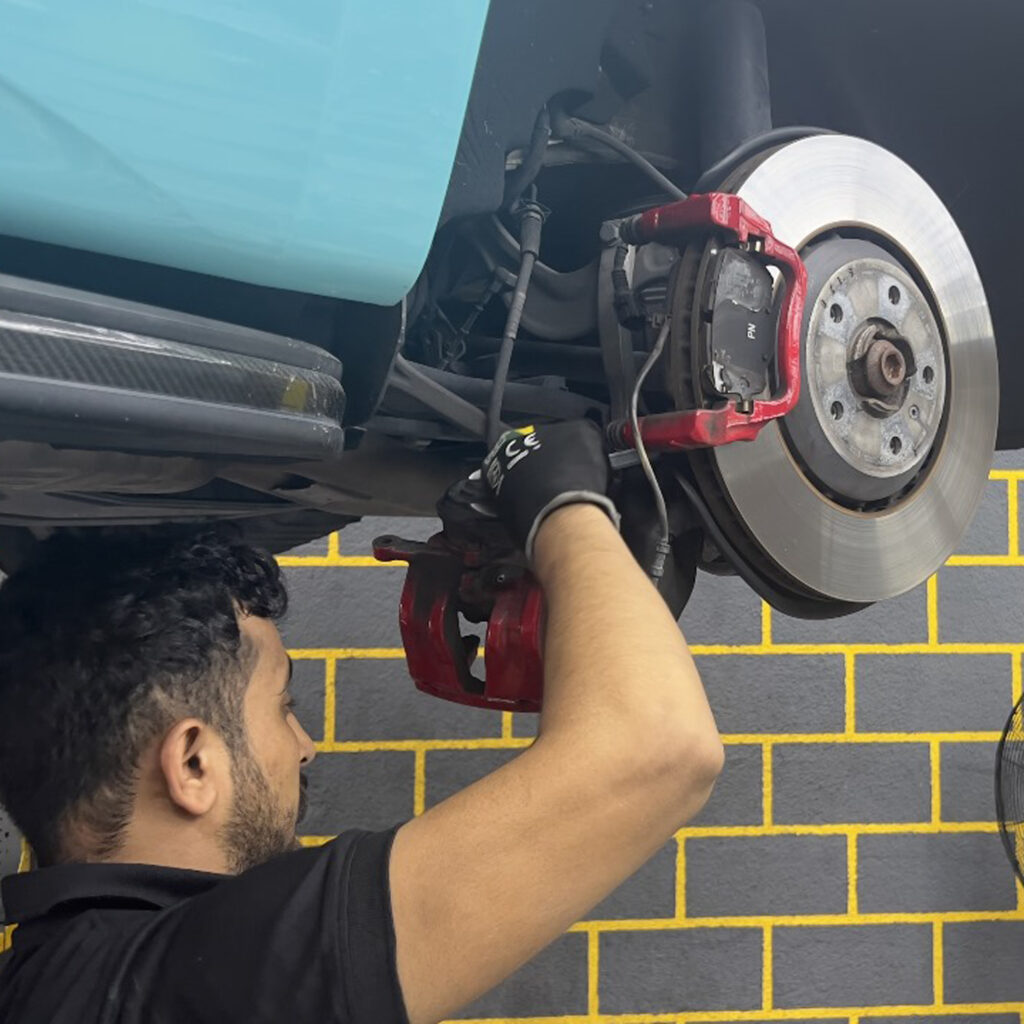 Auto Whiz Garage photo