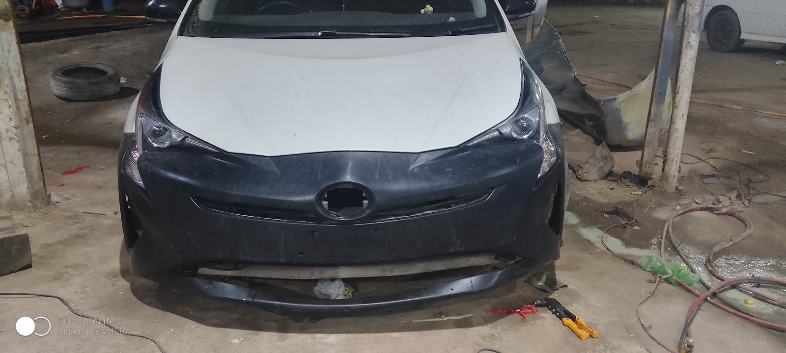 Car maintenance workshops photo