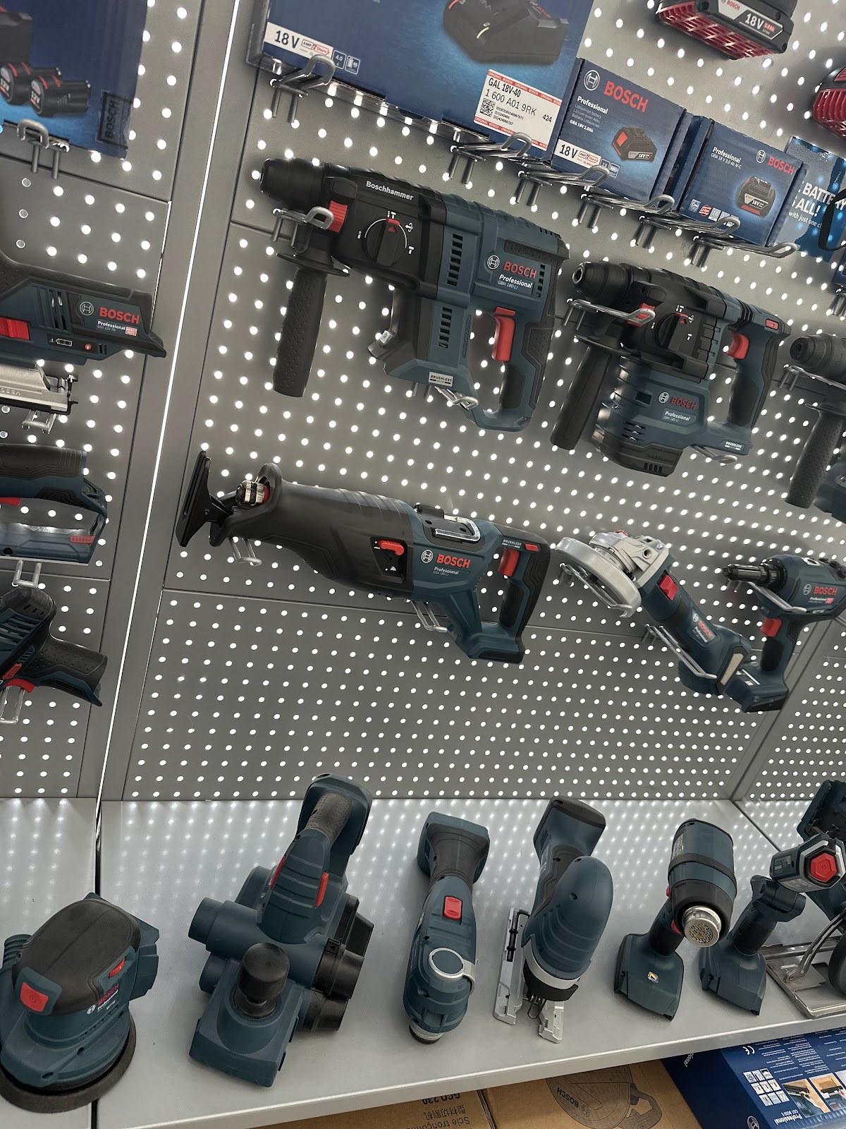 Central Motors & Equipment - Abu Dhabi Branch photo