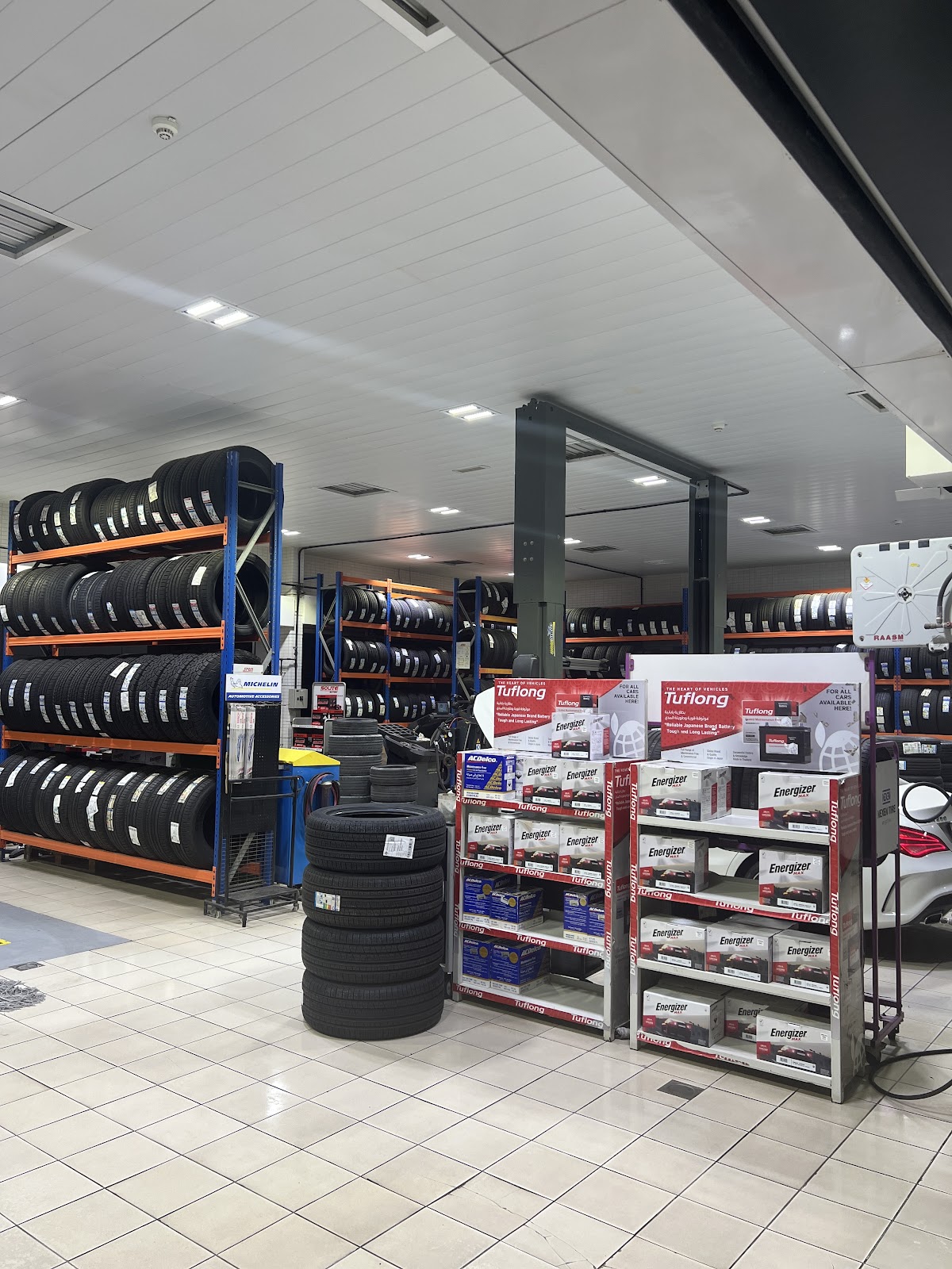 Fasttrack Emarat Al Barsha South photo