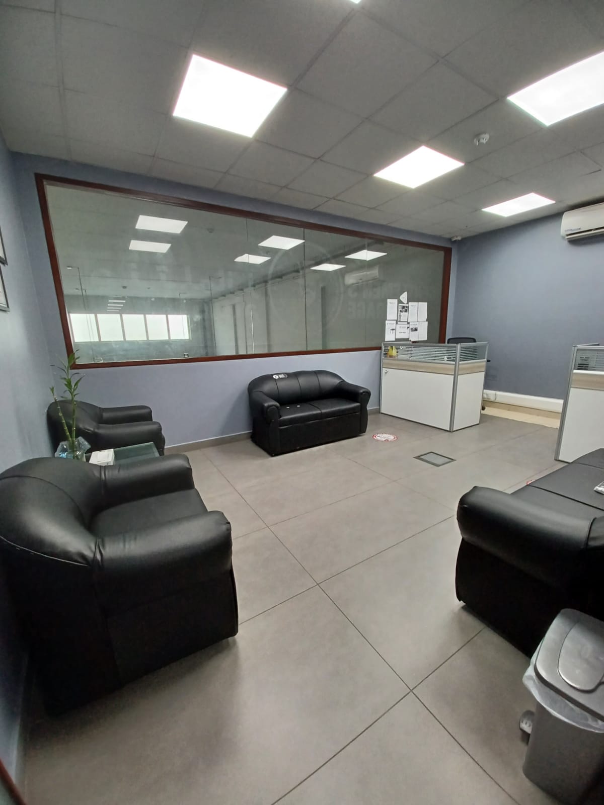 Gentlemen's Garage Auto Services - Car Service | Car Garage | Car Repair in Dubai photo