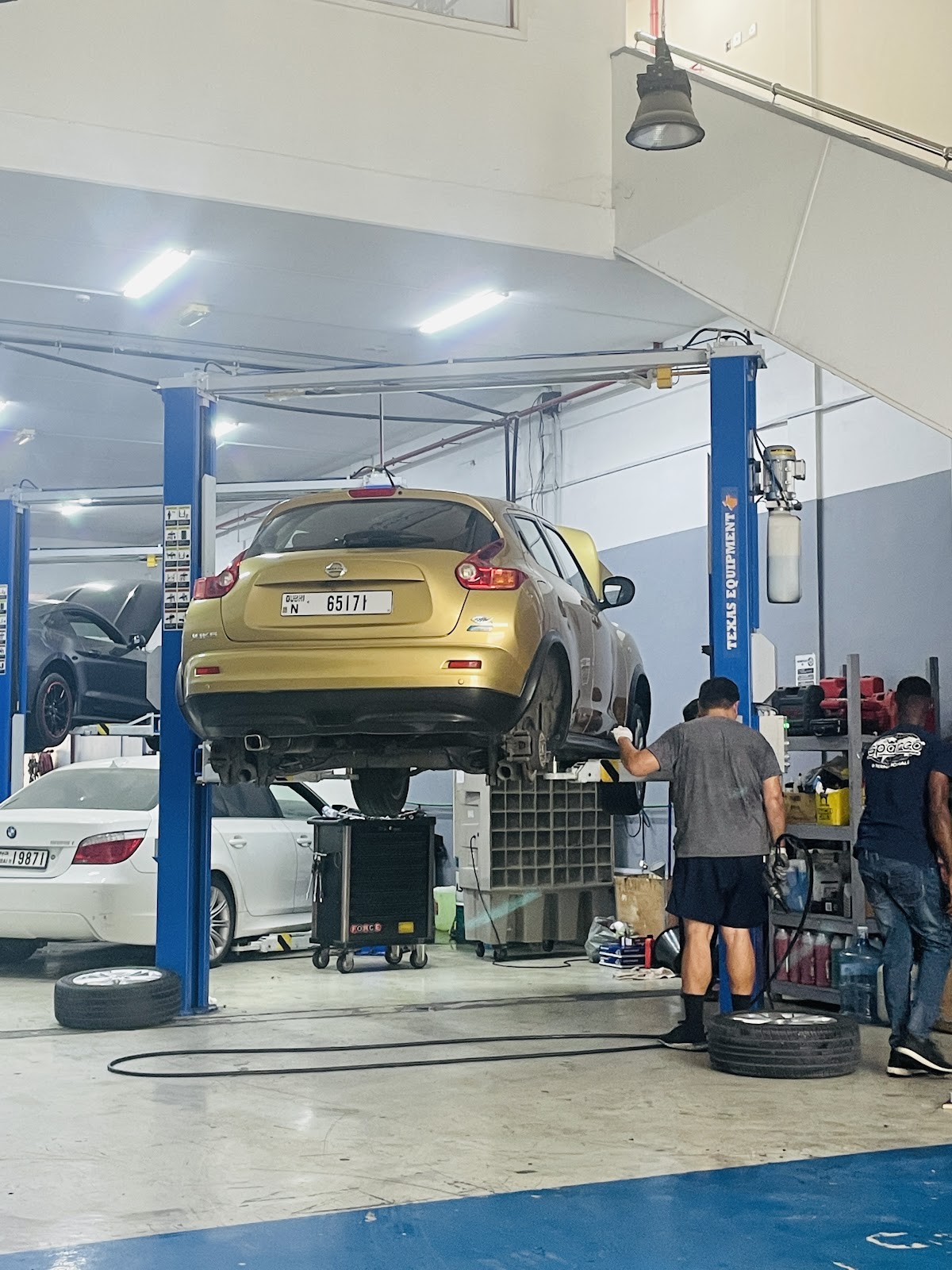 Gentlemen's Garage Auto Services - Car Service | Car Garage | Car Repair in Dubai photo