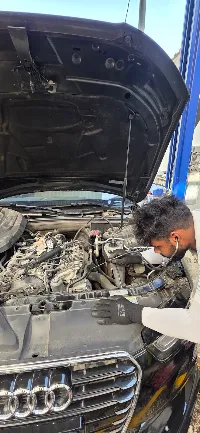 Green drive auto repair garage photo