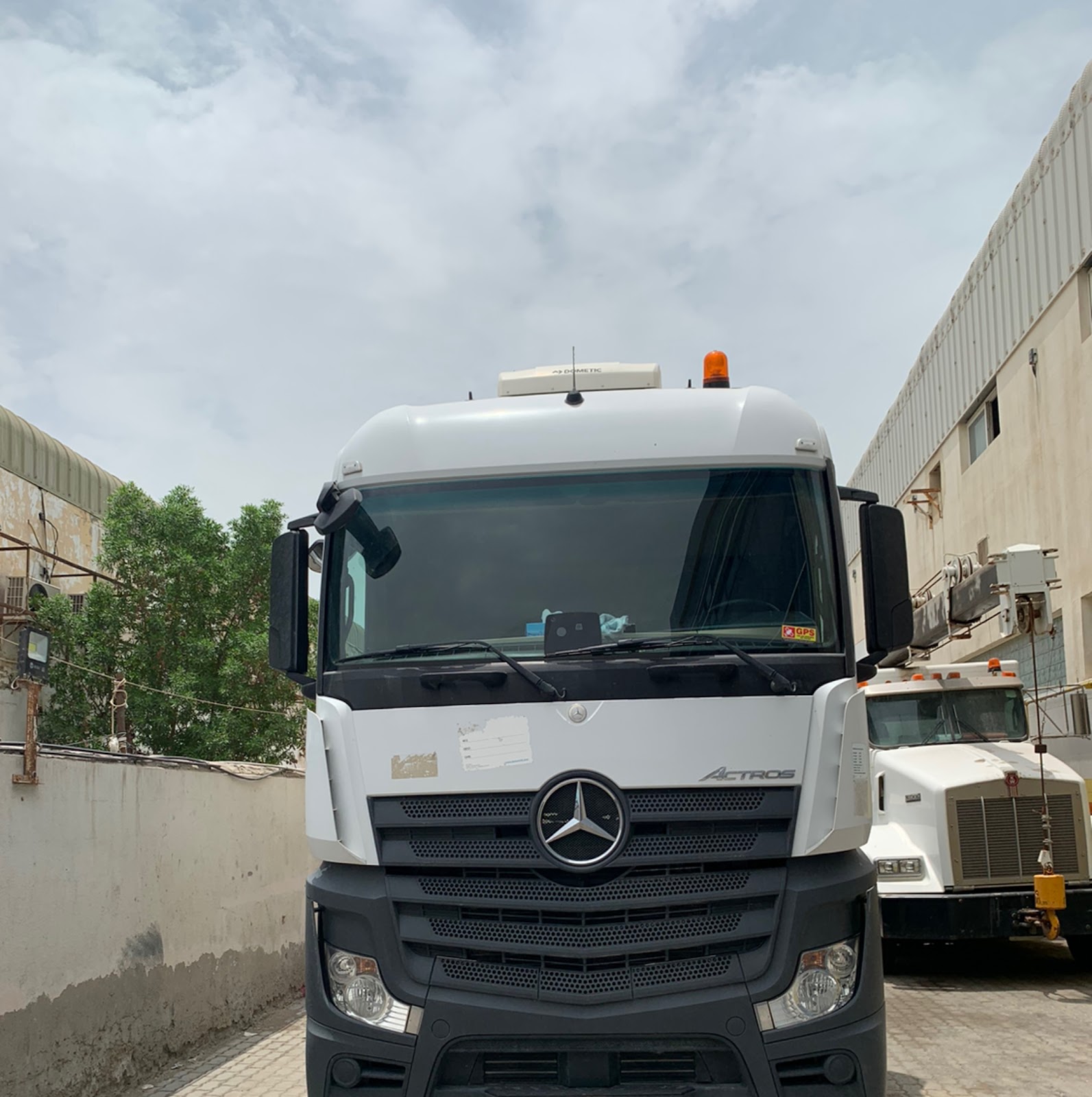JEE TRUCK AUTO ELECTRICAL&MECHANIC in Abu Dhabi photo