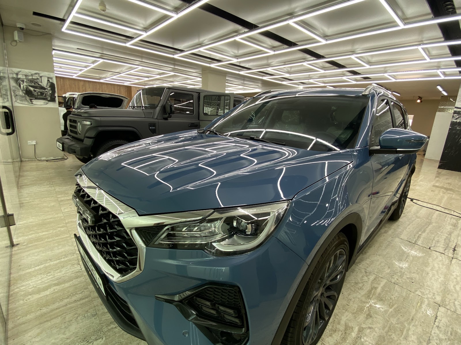 Jetour Showroom – Sana Signal | جيتور صالة عرض – إشارة سناء photo