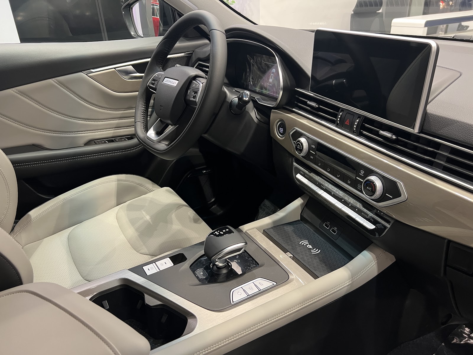 Jetour Showroom – Sana Signal | جيتور صالة عرض – إشارة سناء photo