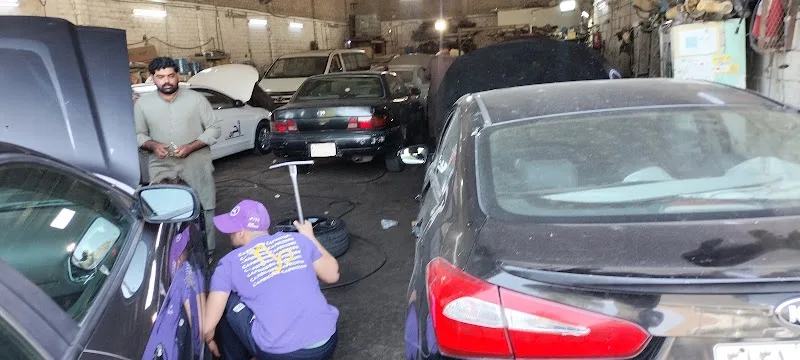 KASHIF CAR REPAIR CENTER photo