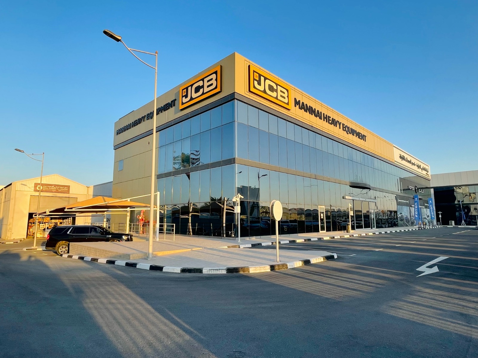 Mannai Heavy Equipment Group- JCB, Grove, Foton, Eicher, Allison, Thermo-King, Chalwyn, TCM photo