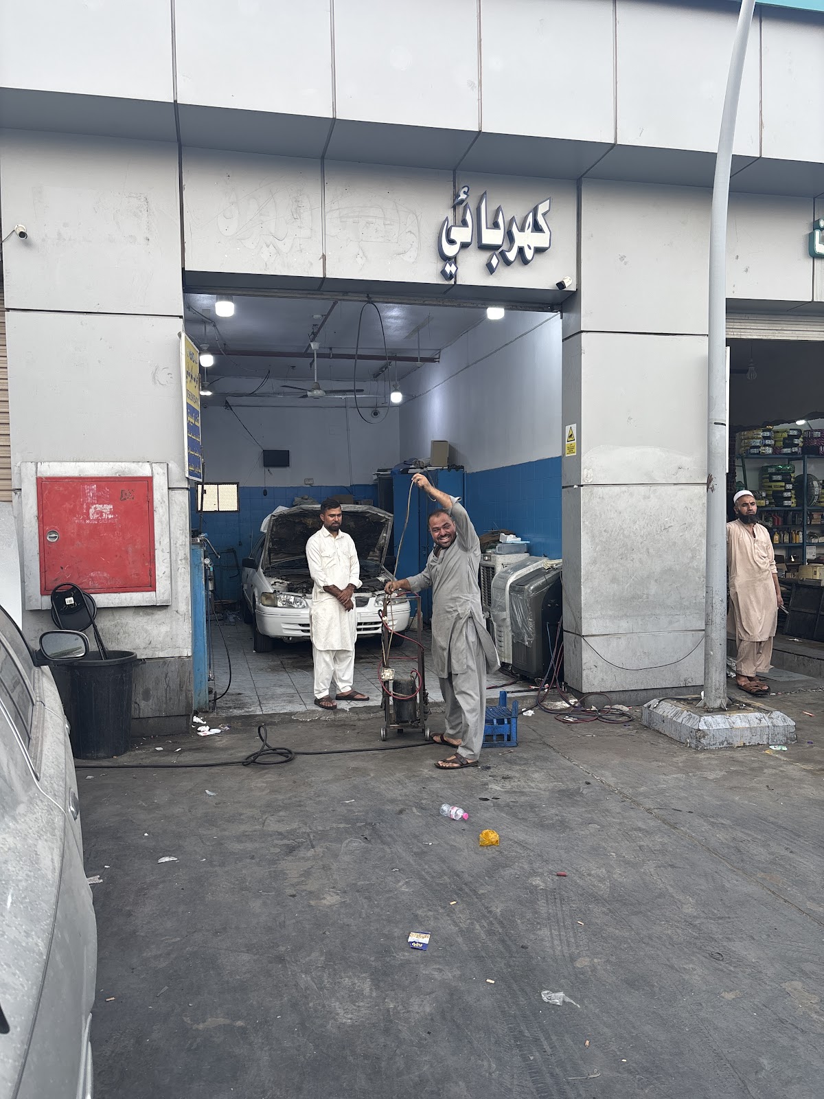 مركز العالمي لصيانة السيارات photo