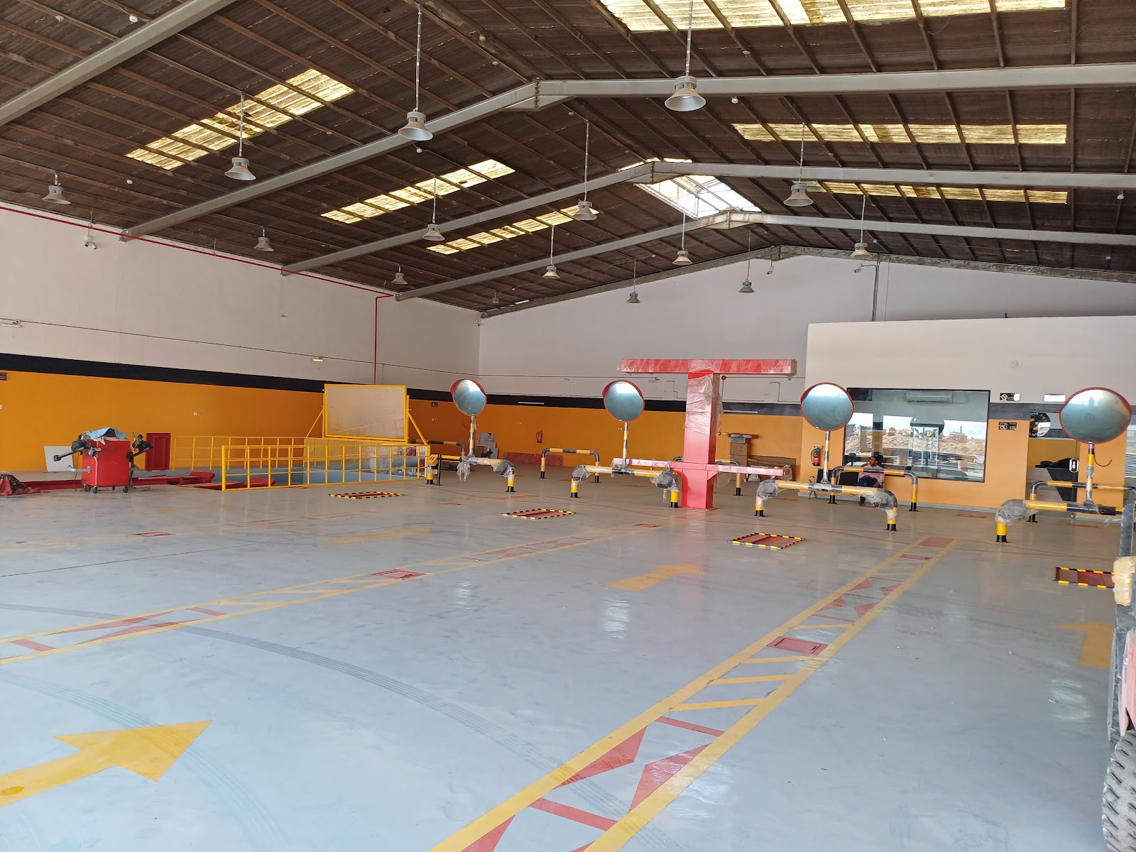 Michelin Truck Service center-Tahawer for Maintenance photo