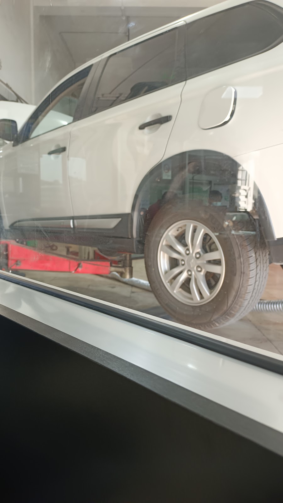 Mitsubishi Service Center Abu Hamour photo