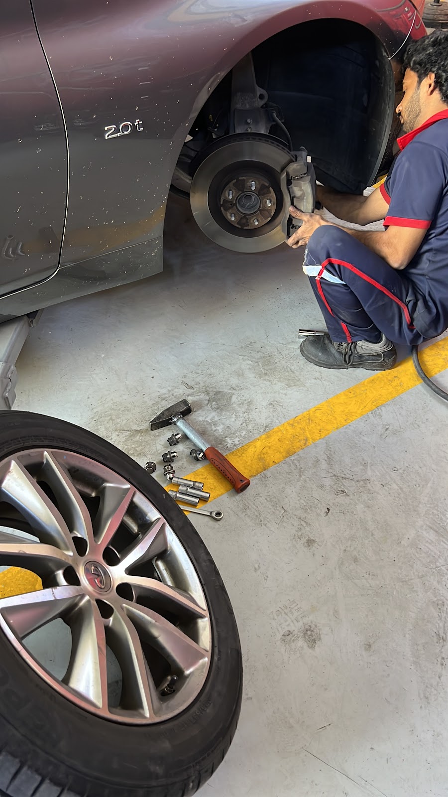 Moon Al Nahdha Auto Garage Abu Dhabi photo