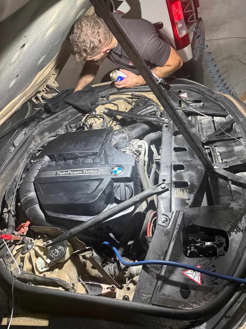 On The Go Garage | ورشه سيارات متنقلة photo