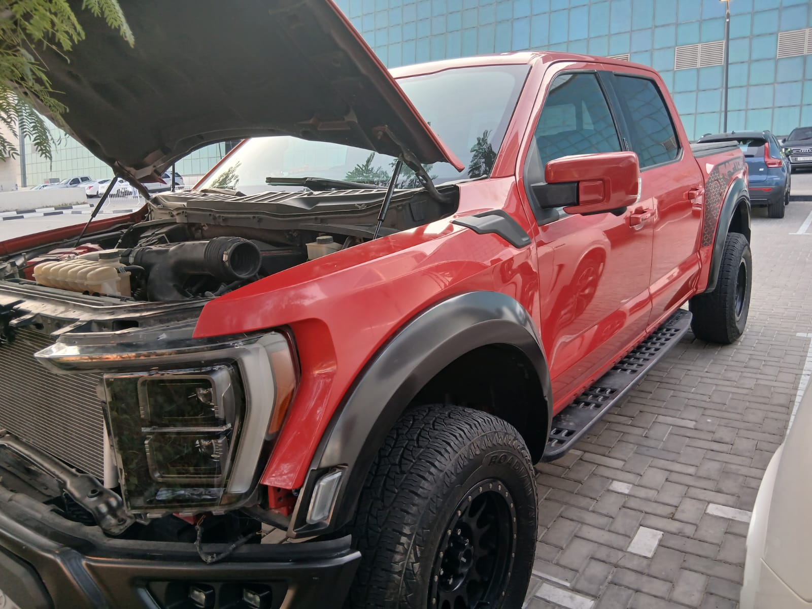 On The Go Garage | ورشه سيارات متنقلة photo