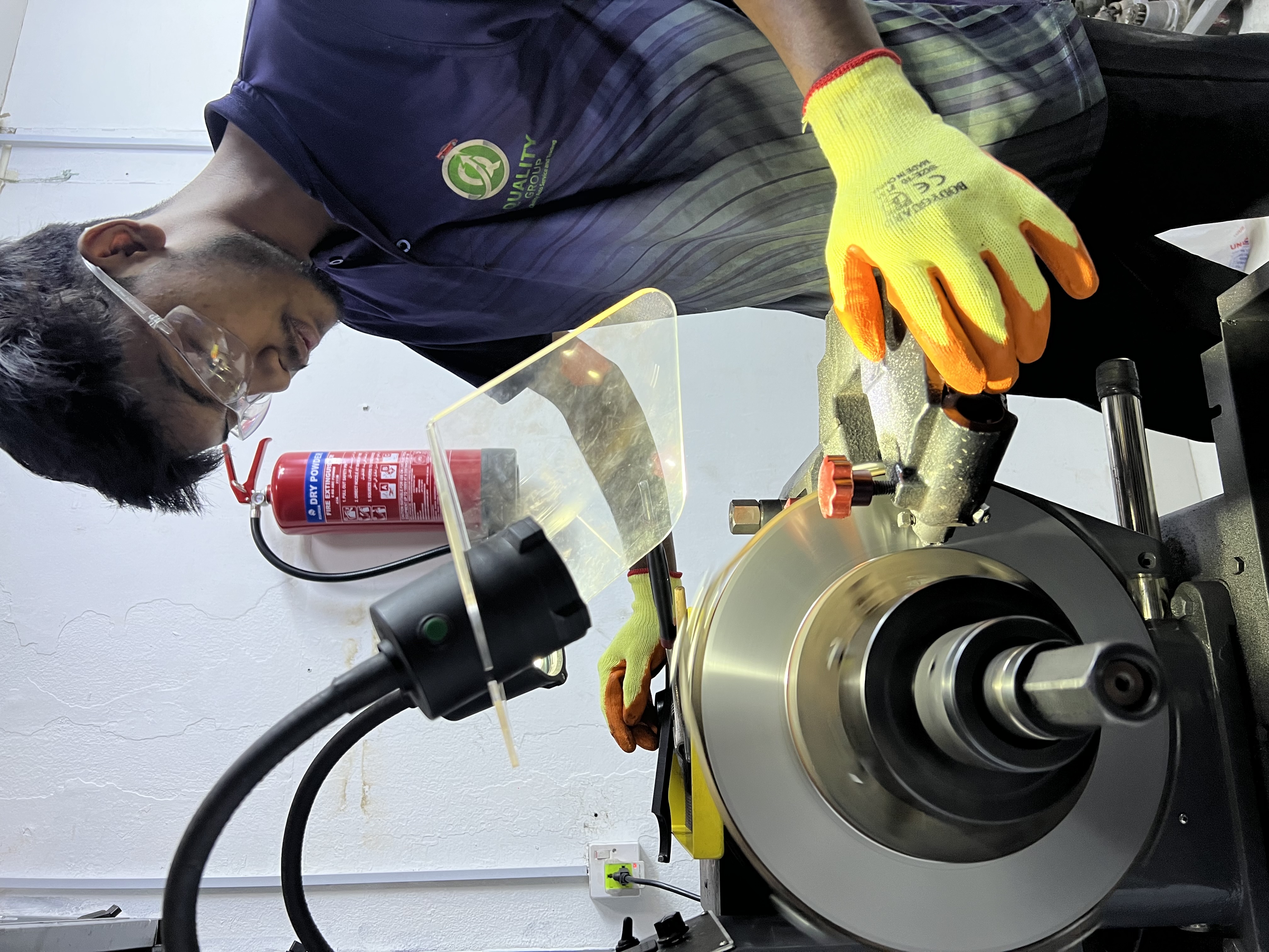 Quality Auto service and trading photo