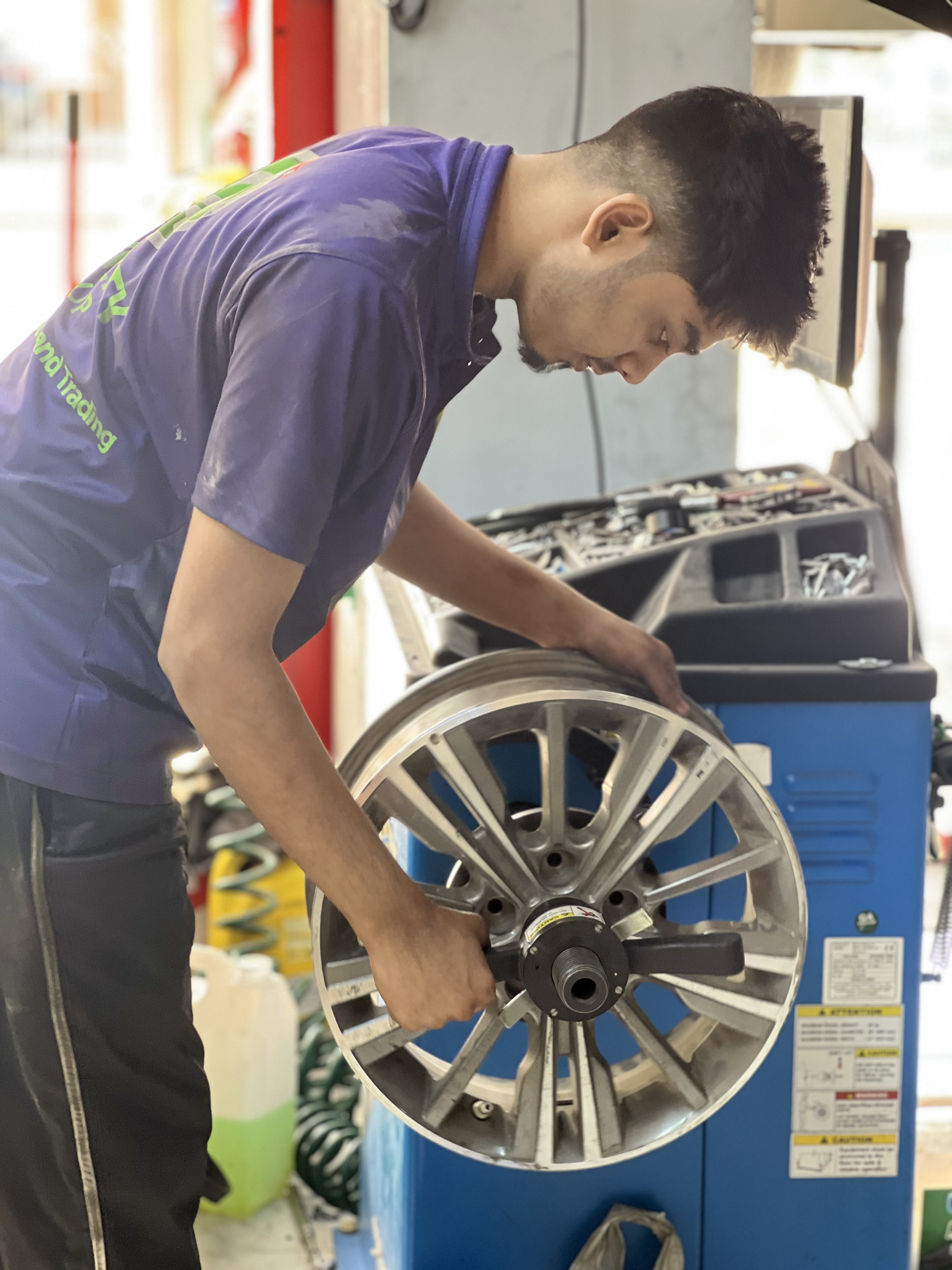 Quality Auto service and trading photo