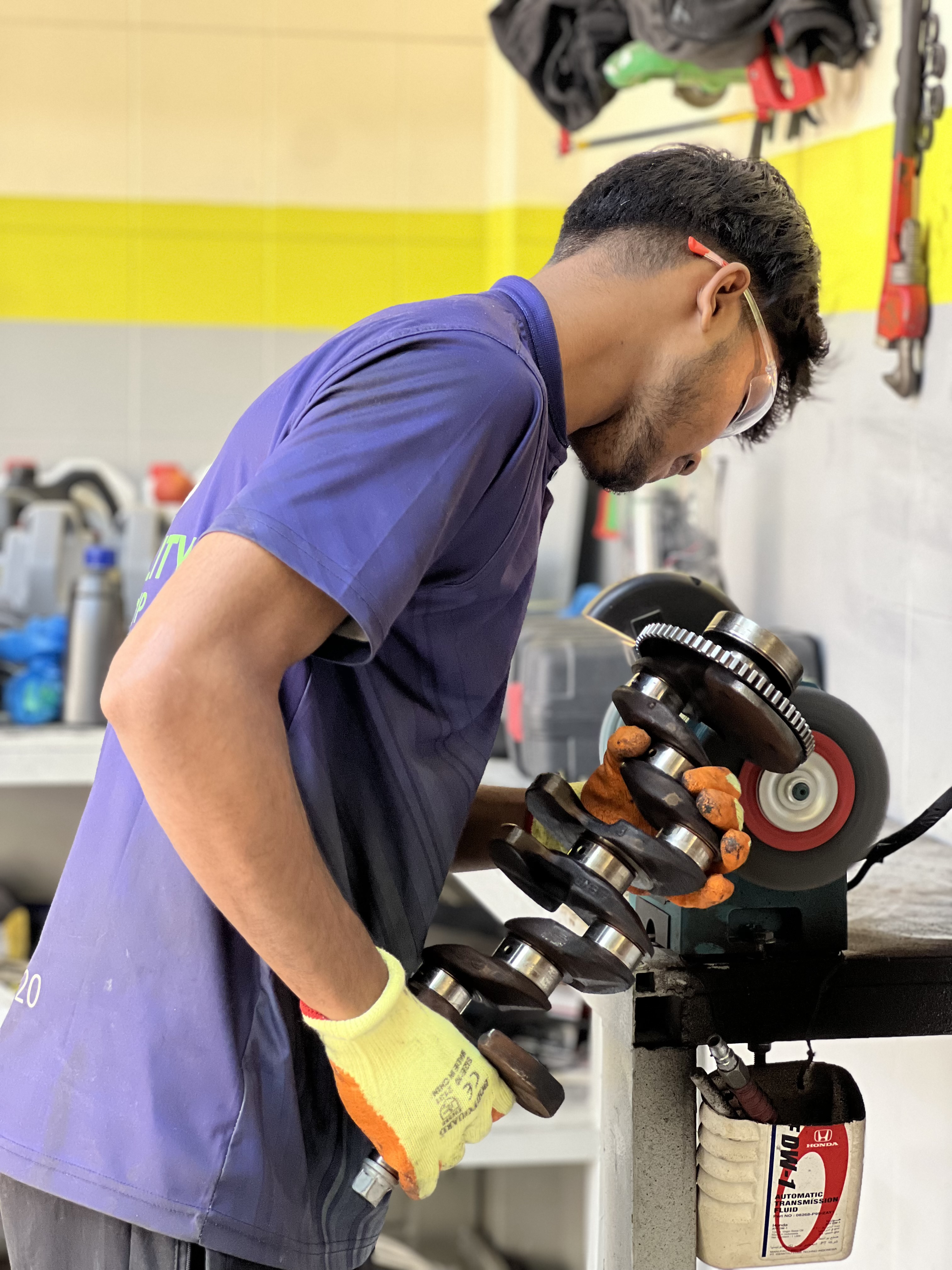 Quality Auto service and trading photo