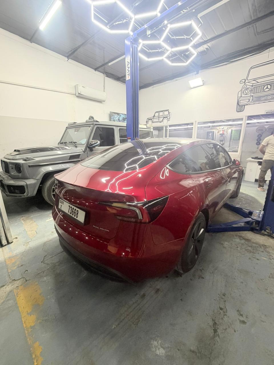 Rapid Rev Garage Dubai Marina Br photo