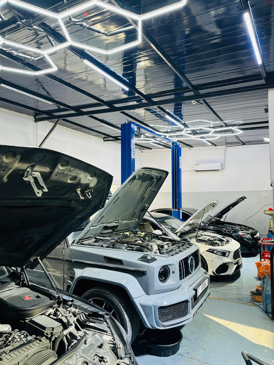 Rapid Rev Garage Motor City Br photo