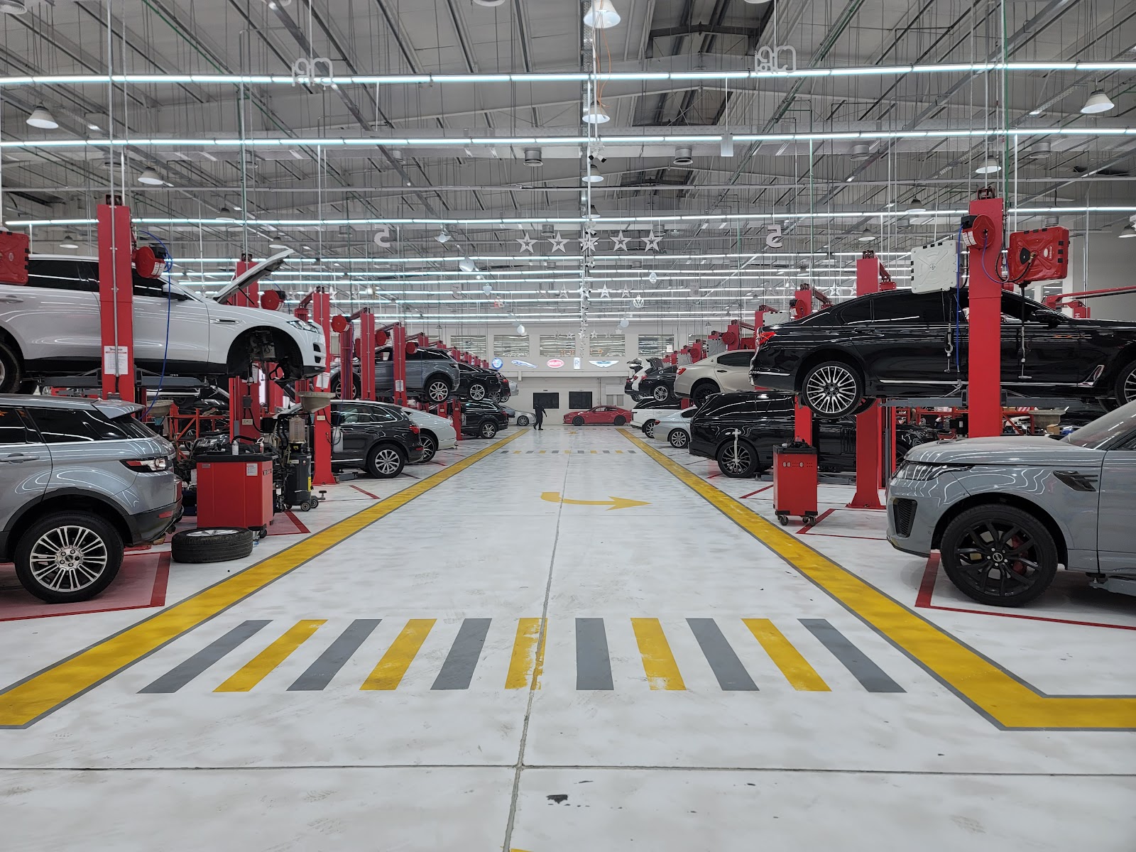 Royal Swiss Auto Service Center, Mussafah, Abu Dhabi photo