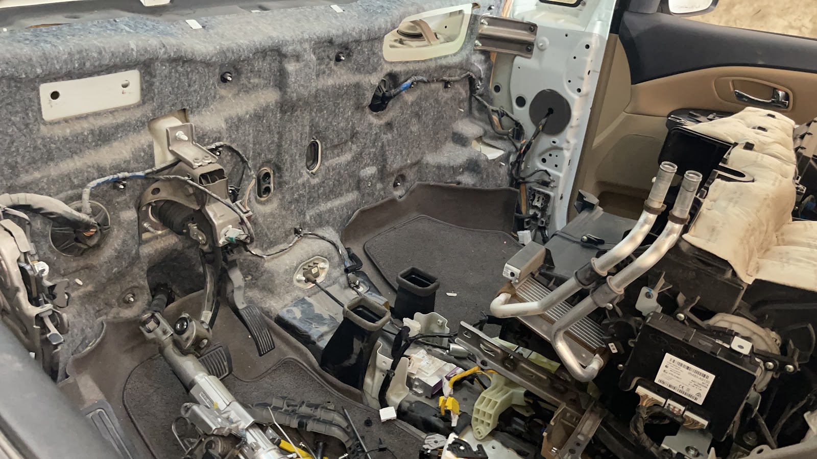 SILVER AUTO ELECTRIC AND AC REPAIRING photo