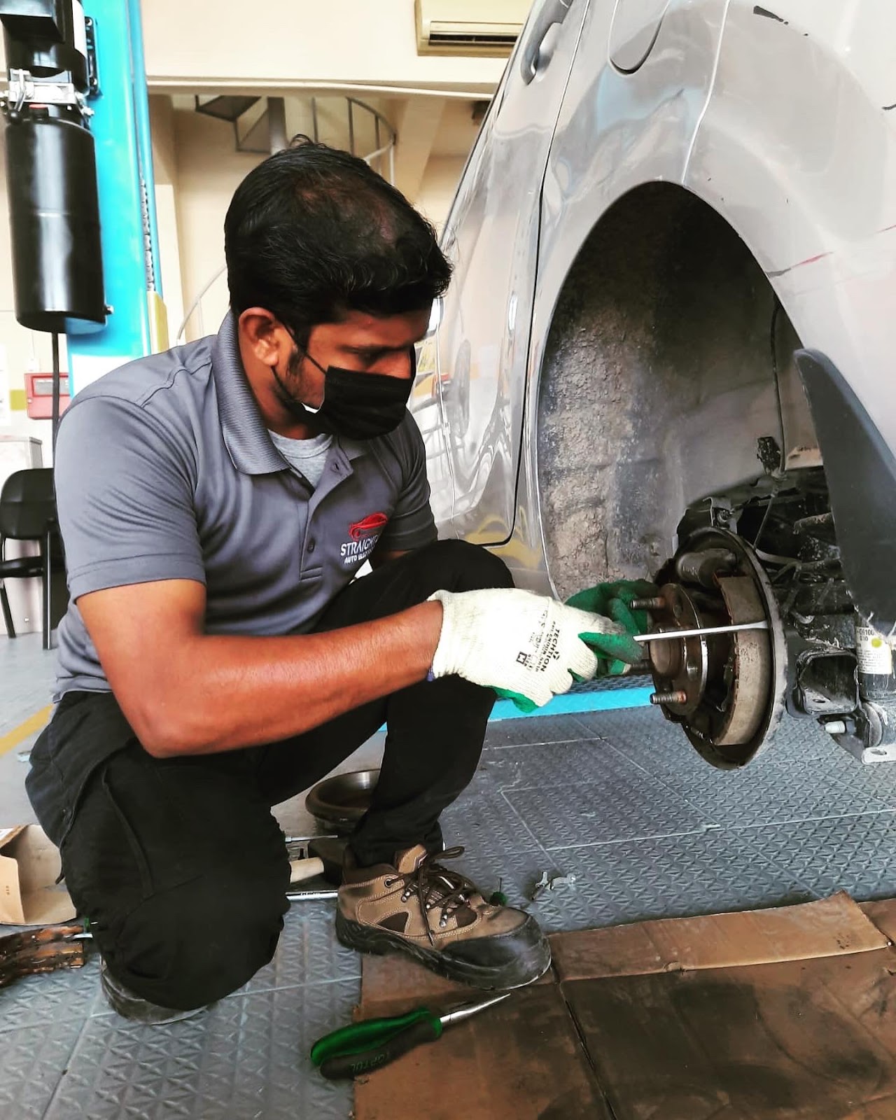 Straight line Auto LLC - Garage\ Car Service Center\ مركز خدمة المركبات photo