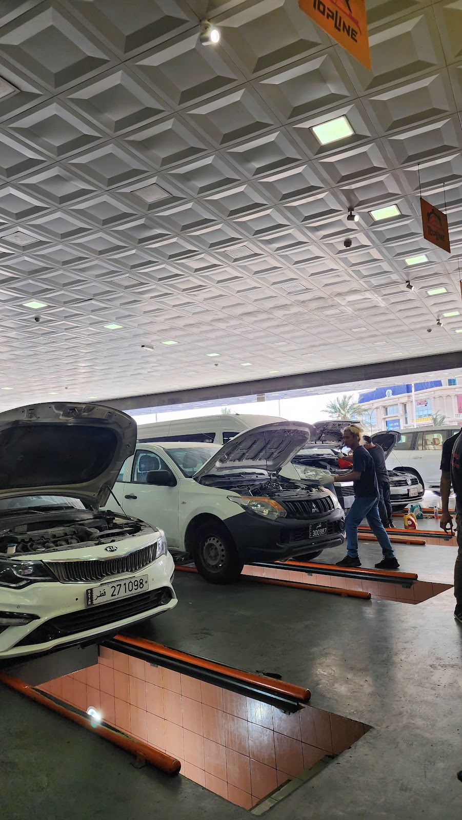 TOPLINE For Car Services ( Ain Khaled branch ) | توب لاين لخدمة السيارات - فرع عين خالد photo