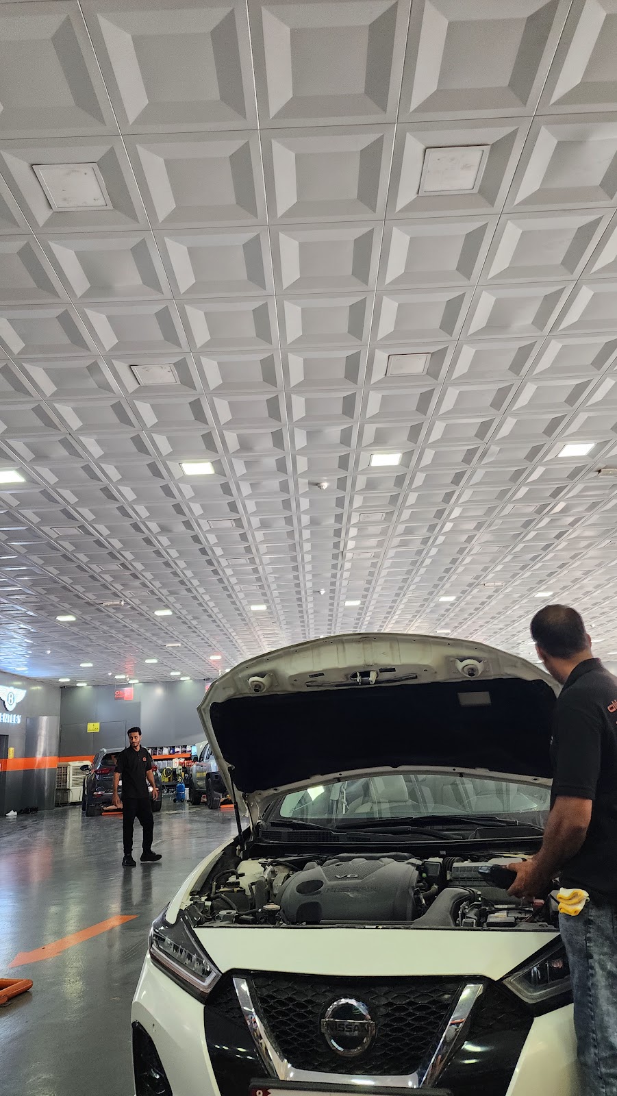TOPLINE For Car Services ( Ain Khaled branch ) | توب لاين لخدمة السيارات - فرع عين خالد photo