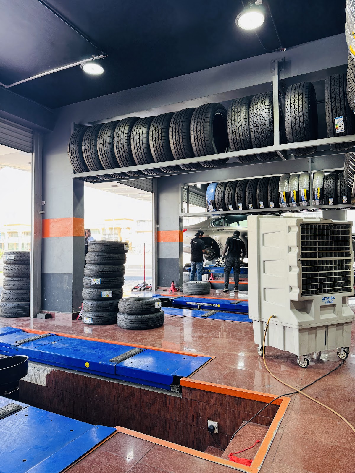 TOPLINE FOR CAR SERVICES-Midmac photo