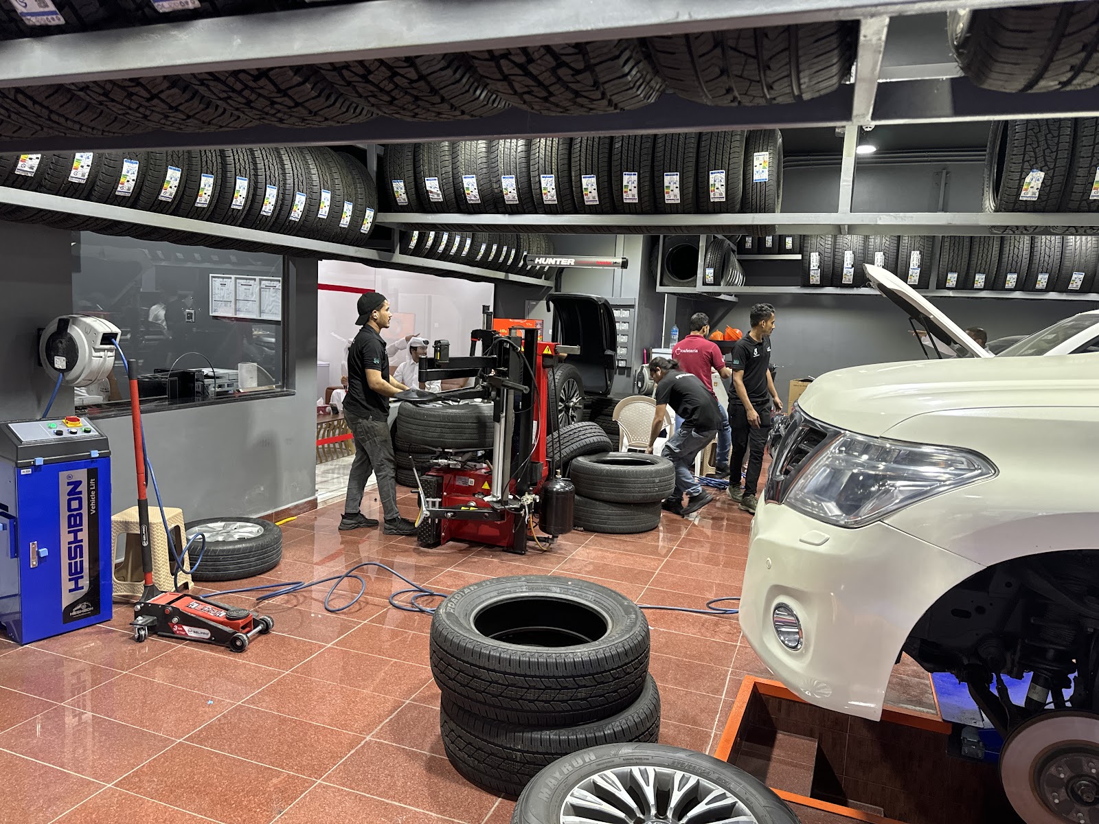 TOPLINE FOR CAR SERVICES-Midmac photo