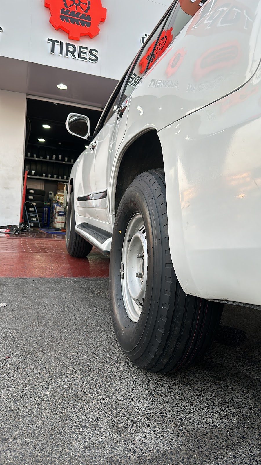 TOPLINE FOR CAR SERVICES-Midmac photo