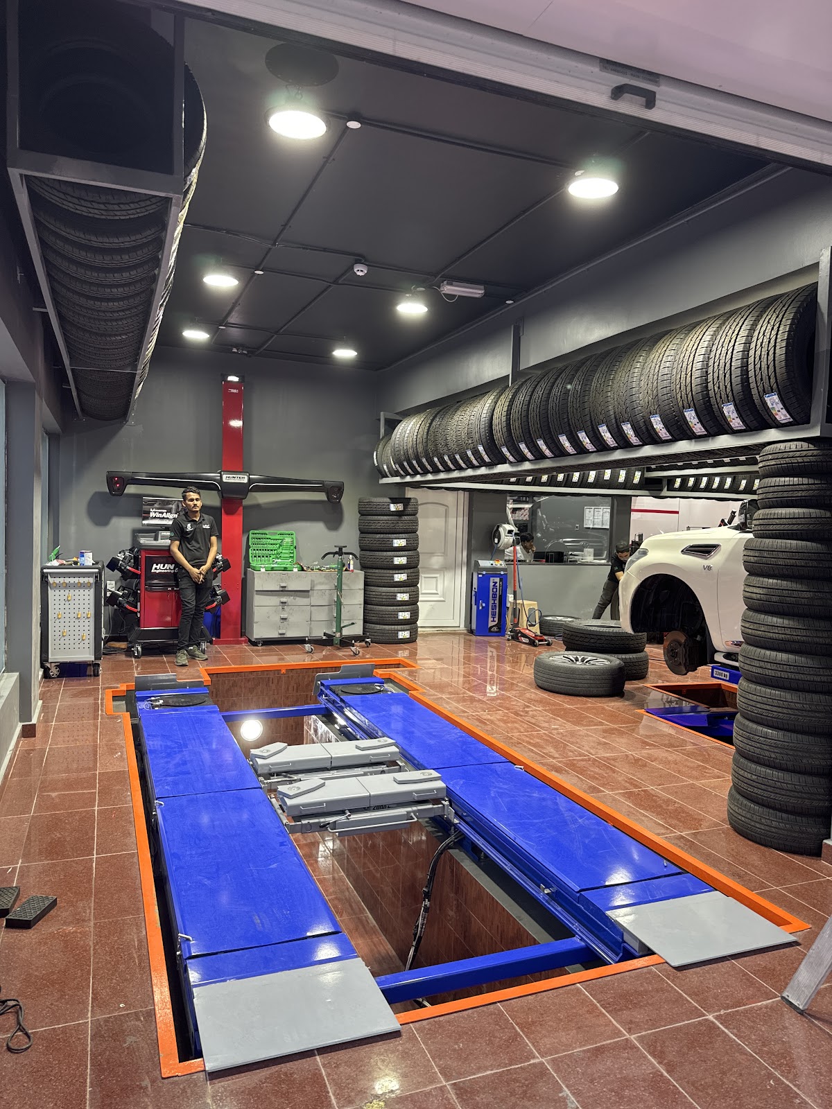 TOPLINE FOR CAR SERVICES-Midmac photo