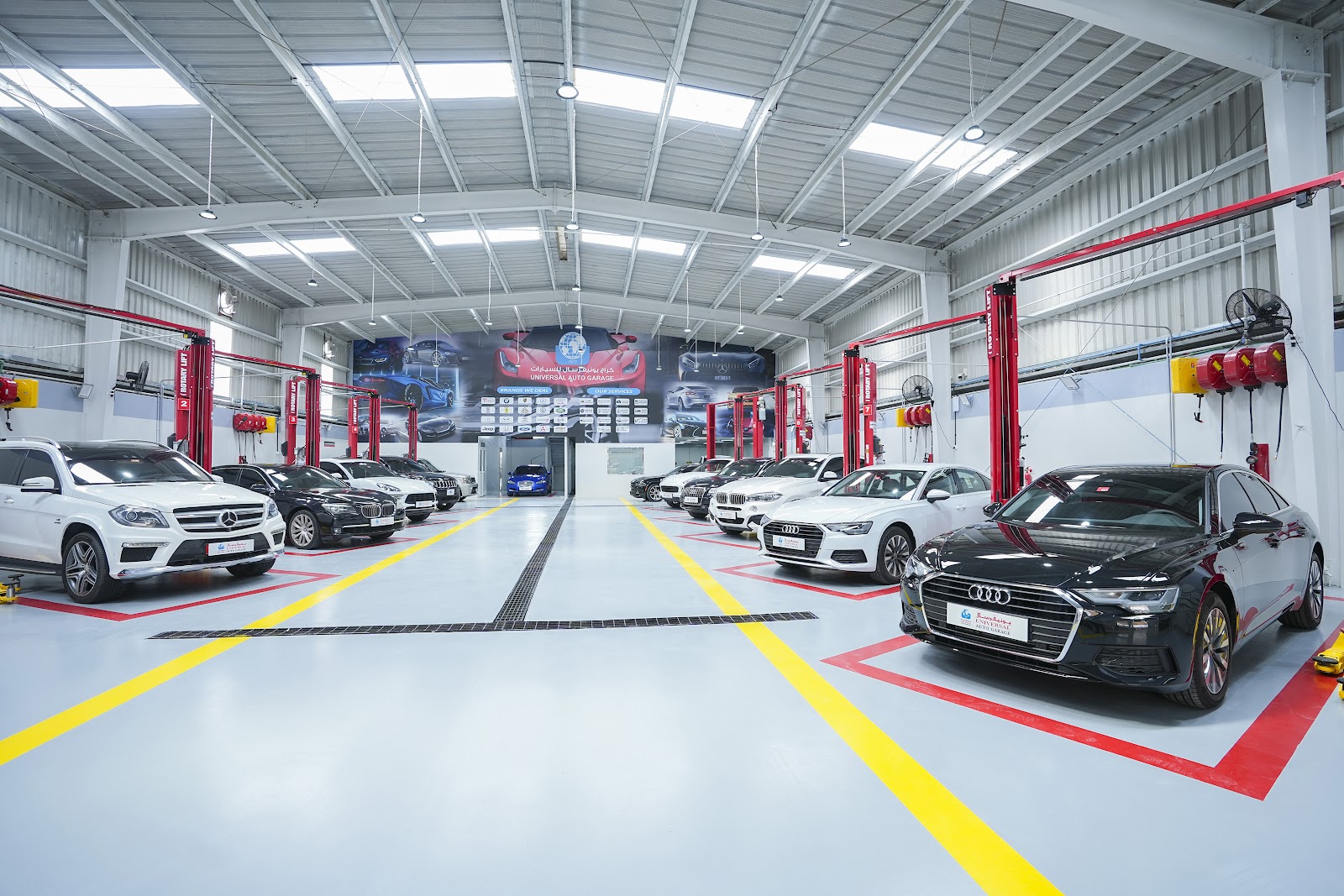 Universal Auto Garage-Body Shop photo