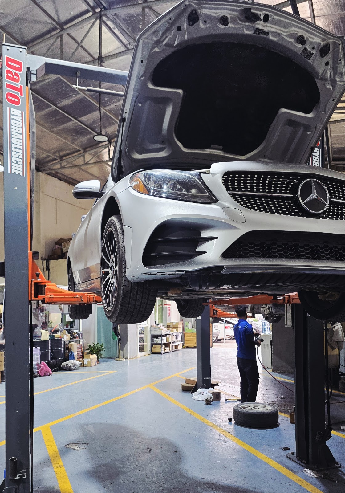 Zinq Garage photo